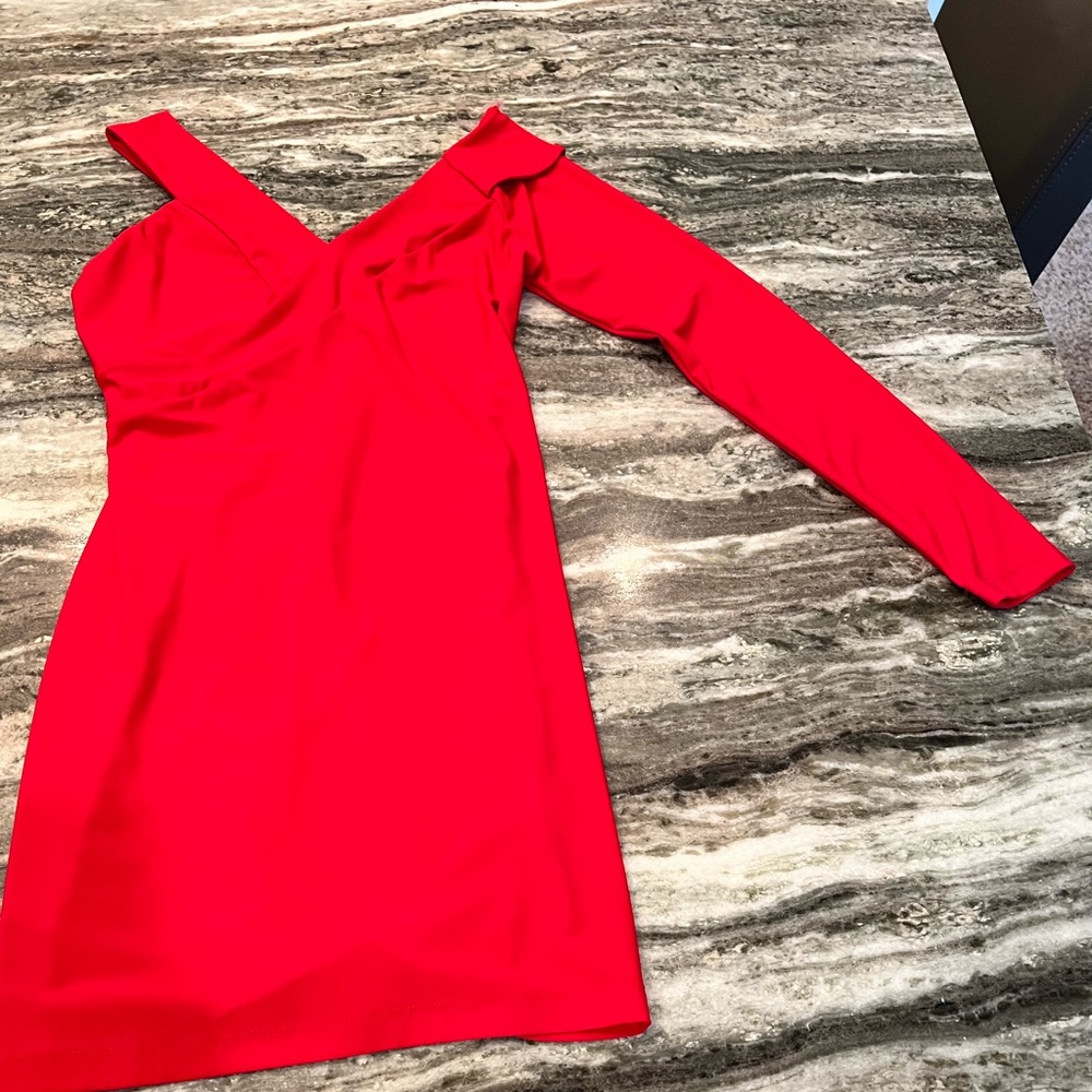 NWOT Venus single arm dress